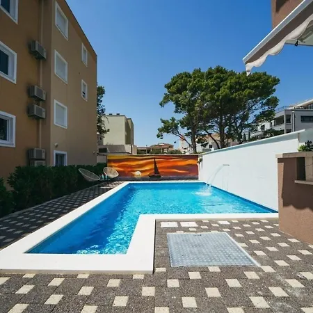 Ferienwohnung In Mit Terrasse Und Gemeinschaftlichem Pool *